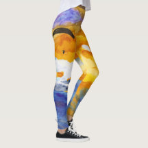 Sonnenunterganggleitschirmfliegen über dem Wasser