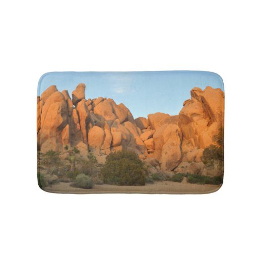 Sonnenuntergangs-Felsen im Joshua Tree Badematte (Vorderseite)