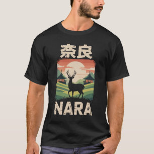 Sonnenuntergangs-Hirsche von Nara T-Shirt