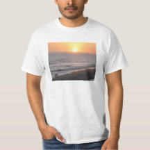 Sonnenuntergangs-Surfer