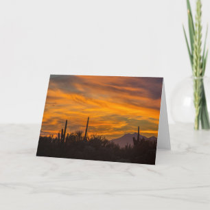 Sonnenuntergangs-Wüsten-Grußkarte Saguaros am Himm Karte
