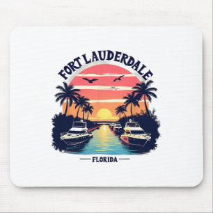 Sonnenuntergangsszene beim Bootfahren in Fort Laud Mousepad