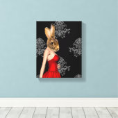 Sonnig in rotem Kleid Leinwanddruck (Insitu (Holzboden))