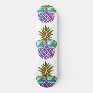 Sonnige Ananas mit Sonnenbrille Skateboard