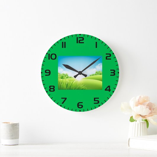 Sonnige grüne Feldlandschaft Große Wanduhr