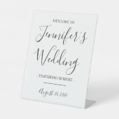 Sonnige Hochzeitsempfehlung, Braut mit Bad Sockelschild (Vorderseite)