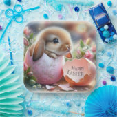 Sonnige Innenseite eines dekorativen Eiers mit Blu Pappteller (Party)