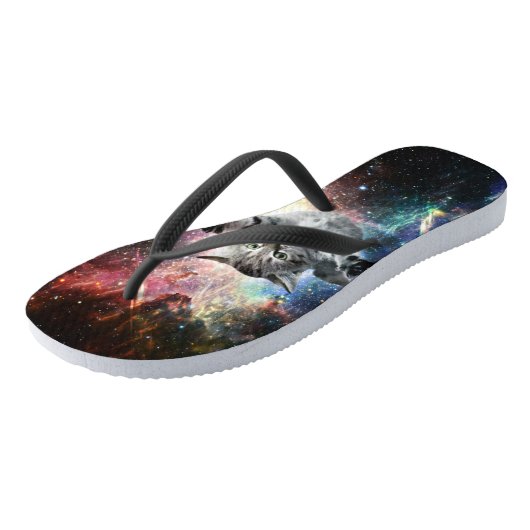 Sonnige Katze im Weltraum Badesandalen (Schrägansicht)