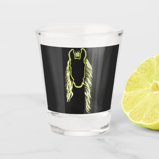 Sonnige Reflektionen eines Pferdes Schnapsglas (Vorderseite)