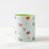 Sonnige Schnecken Zweifarbige Tasse (Mittel)
