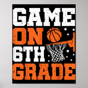 Sonnige Spiele auf dem sechsten Grade Basketball e Poster