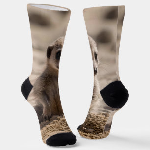 "Sonnige Tage: Baby Meerkat's Beach Adventure" Socken