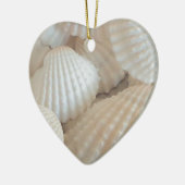 Sonnige weiße Muscheln, exotischer Sommerstrand Keramikornament (Links)