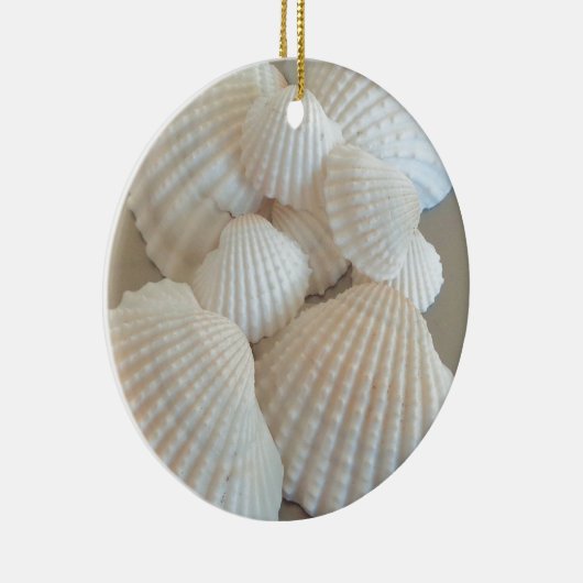 Sonnige weiße Muscheln, exotischer Sommerstrand Keramikornament (Rechts)