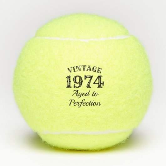 Sonniger 50. Geburtstag 1974 Gealtert bis zur Perf Tennisbälle (Vorderseite)
