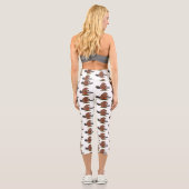 Sonniger Biber mit Kettensäge Cartoon Spaß Capri Leggings (Rückseite)