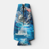 Sonniger Delphin springt von Herzen Flaschenkühler (Rückseite)