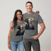 Sonniger Elefant im Anzug T-Shirt (Unisex)