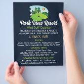 Sonniger Golfplatz, Mini-Golfplatz Werbung Flyer (Hand)