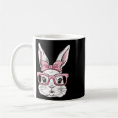 Sonniges Gesicht mit rosafarbenen Sungles Bow Kraw Kaffeetasse (Links)