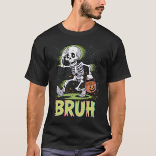 Sonniges Skelett, das mit Kürbiseimer läuft - Bruh T-Shirt