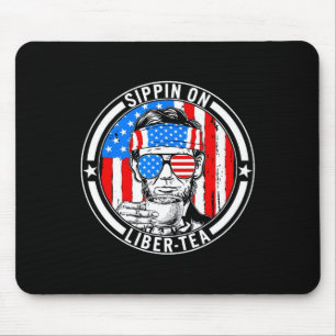 Sonntag, 4. Juli Sippin auf Liber-Tee Liberty USA Mousepad