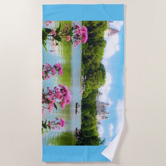 SONNTAG IM ZENTRALPARK Strandtuch (Vorderseite)