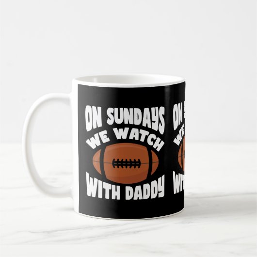 Sonntags beobachten wir mit Daddy Kaffeetasse (Links)