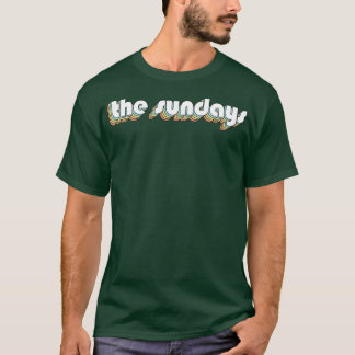 Sonntags Retro-Rainbow-Typografie verblasst Stil T-Shirt