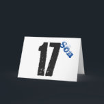 Sons 17. Geburtstag, weiß, blau und schwarz. Karte<br><div class="desc">Ein weißer Hintergrund mit blauem und schwarzem Text,  an diesem 17. Geburtstag,  der jeden coolen Sohn willkommen heißt. Meine freundlichen Grüße.</div>