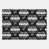 Soon To Be Nana 2026 Funny Pregnancy Announcement Geschenkpapier Set (Vorderseite)