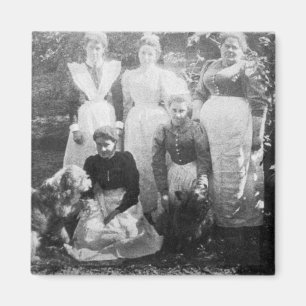 Sophia Farrell und Mädchen, 1899 Magnet