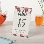 Sophia & Michael Wedding Table Card Sockelschild (In SItu)