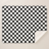 Sophisticated Black and White Checkered Pattern Sherpadecke (Vorderseite (Horizontal))