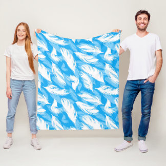 Sophisticated Feather Design Fleecedecke