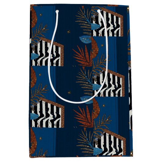 Sophisticated Luxury African Asian Caribbean Mittlere Geschenktüte (Vorderseite)