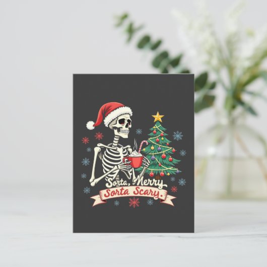 Sorta Merry Sorta Beängstigend Spooky Skeleton Xma Postkarte (Stehend Vorderseite)