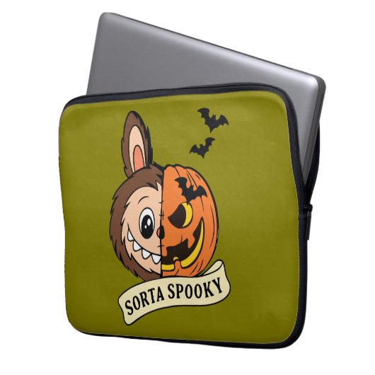 Sorta Spooky Halloween Cute Labubu Laptopschutzhülle (Vorderseite Links)