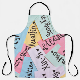 Sortierte Farbe der Namenskarten Schürze