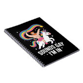 Sound Gay ich bin in Man trage Rock Unicorn LGBTQ Notizblock (Rechte Seite)