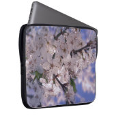 Sour Cherry Tree Blue Sky Laptopschutzhülle (Vorne Rechts)