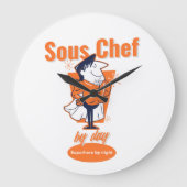 Sous Koch by Day, Superheld by Night Große Wanduhr (Vorderseite)