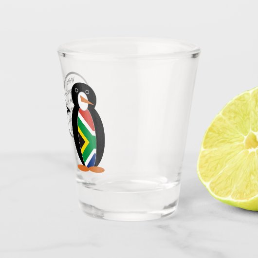 South African Talking Ms Penguin Personalized Text Schnapsglas (Rechts)