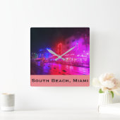 South Beach, Miami, Florida Art Deco Quadratische Wanduhr (Zuhause)