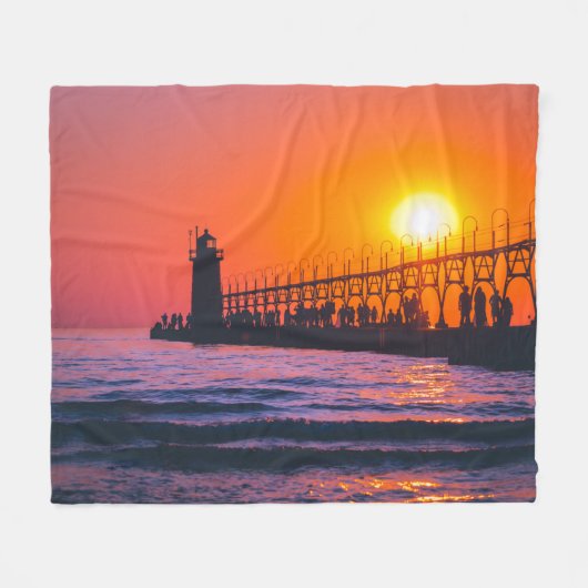 South Haven, MI Lighthouse Fleece Blanket (Vorderseite (Horizontal))