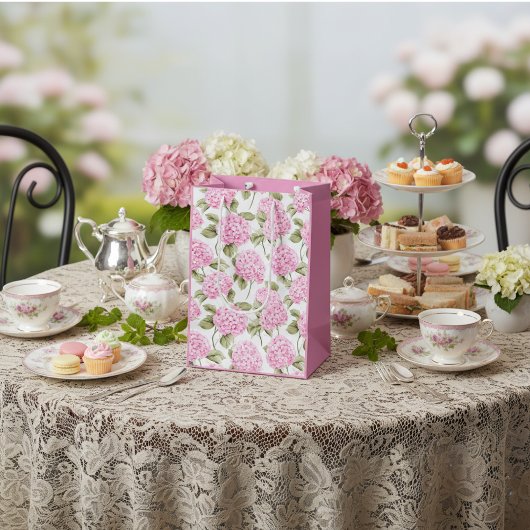 Southern Pink Hydrangea Gift Bag Mittlere Geschenktüte