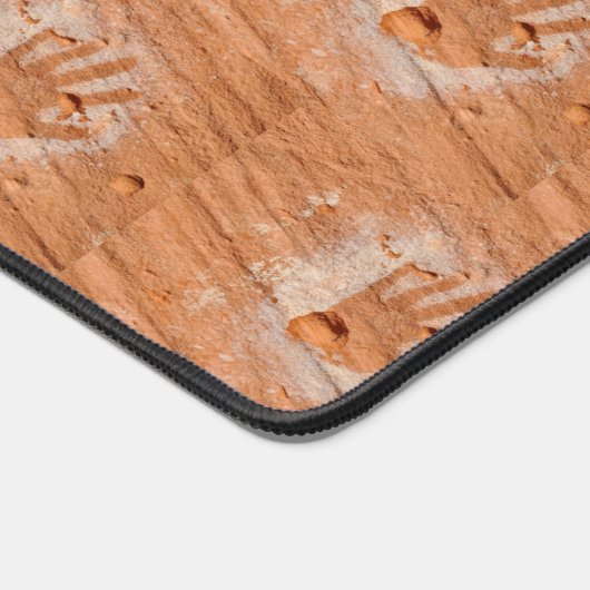 Southwest Petroglyph Hands Personalisiert Schreibtischunterlage (Ecke)