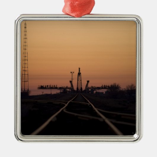 Soyuz-Launchpad Ornament Aus Metall (Vorne)