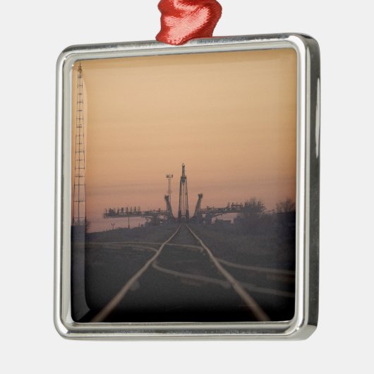 Soyuz-Launchpad Ornament Aus Metall (Links)