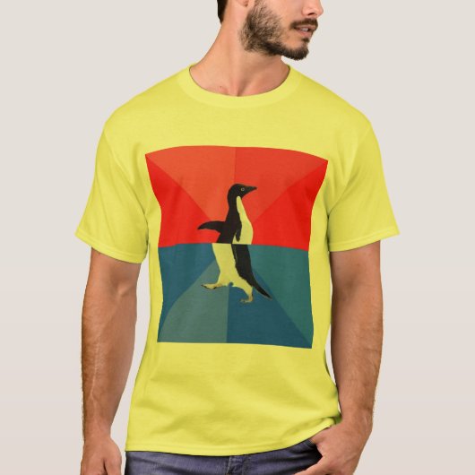 Sozial verwirrtes Pinguin-Ratetier Meme T-Shirt (Vorderseite)